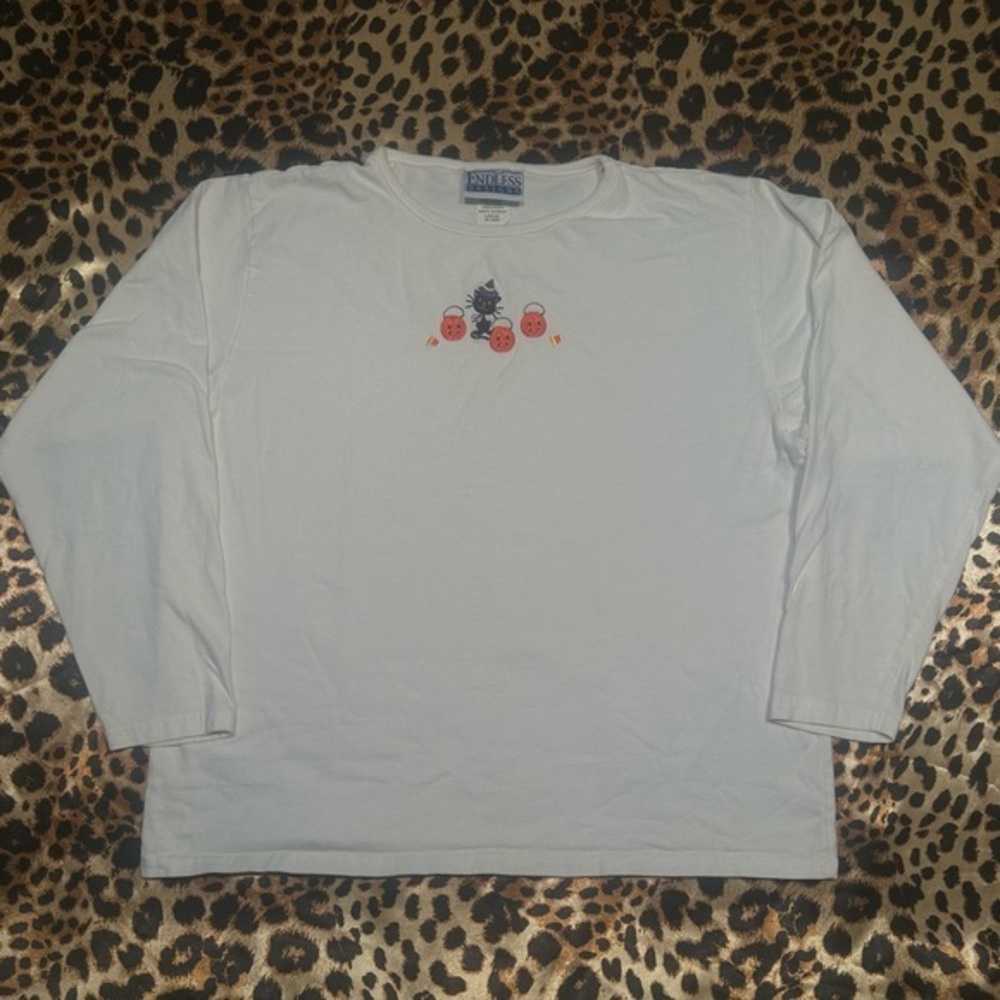 Vintage Endless Design Embroidered Cat Halloween Long Sleeve Shirt